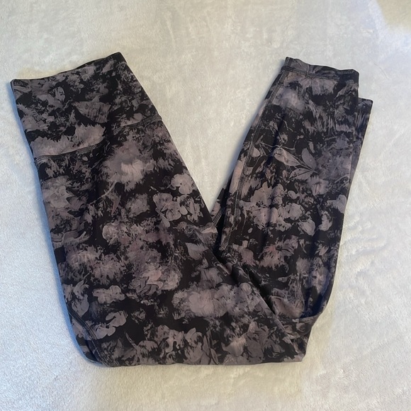 Lululemon Align Floral Illusion Ice Grey Leggings - Picture 7 of 10